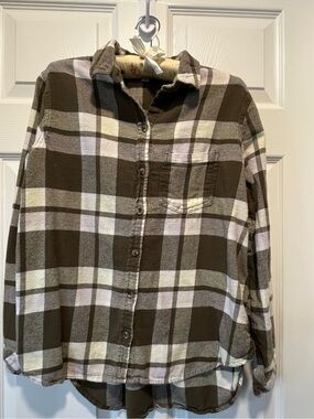 Sonoma Goods For Life 
Flannel Shirt 
Size: Small
Color: Green & White
